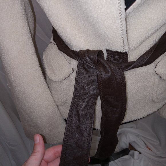 Ideology Reversible Shearling/Faux Fur Jacket with Collar Leather Belt Womens PS - Picture 4 of 15